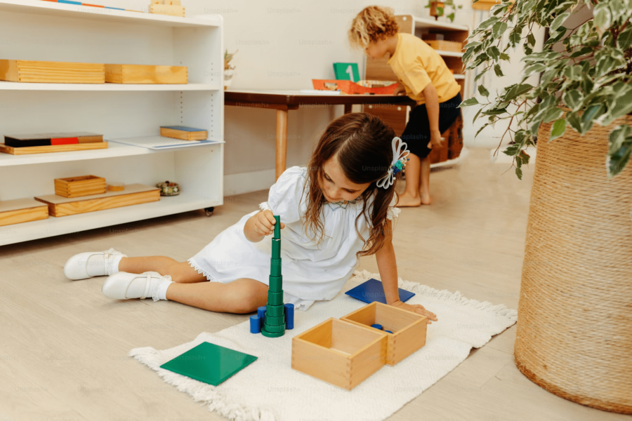 Spielende Kinder